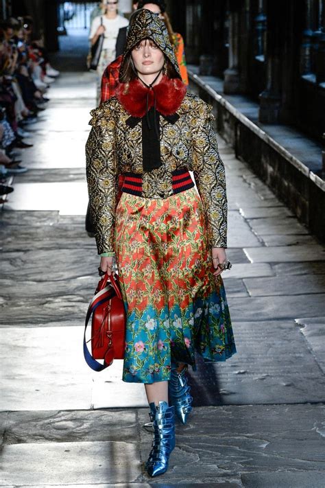 foto vestiti 2017 gucci|Gucci runway dresses 2017.